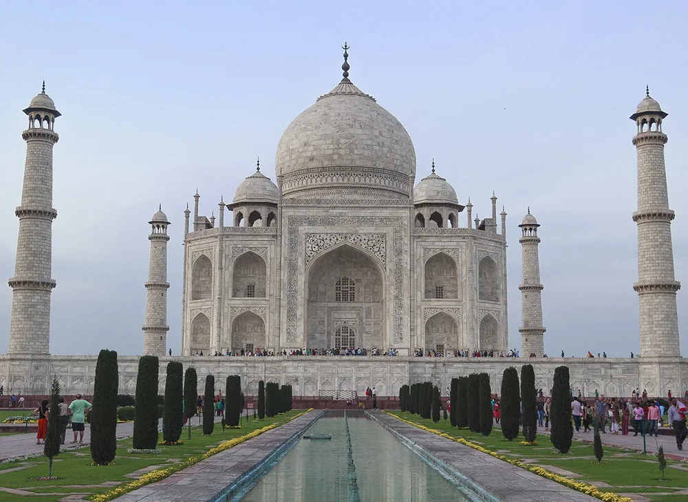 Agra. Taj Mahal and Edwin's family